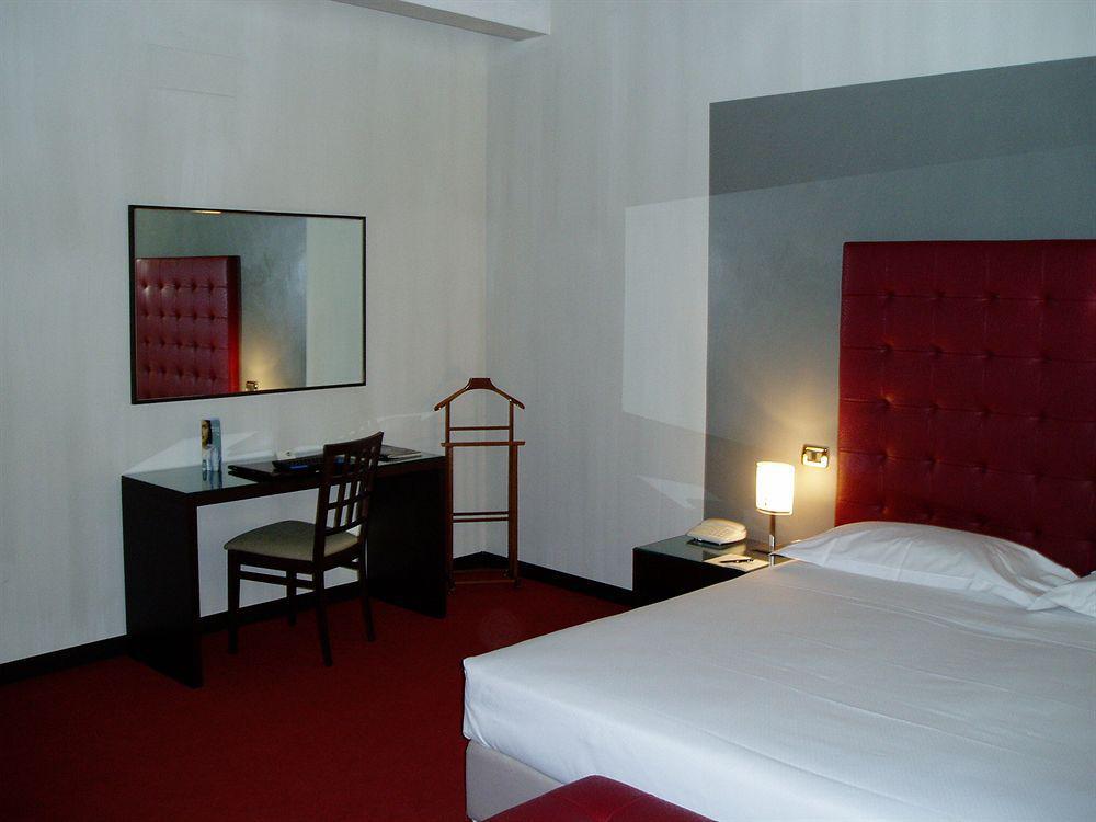 Sina Maria Luigia Hotell Parma Eksteriør bilde